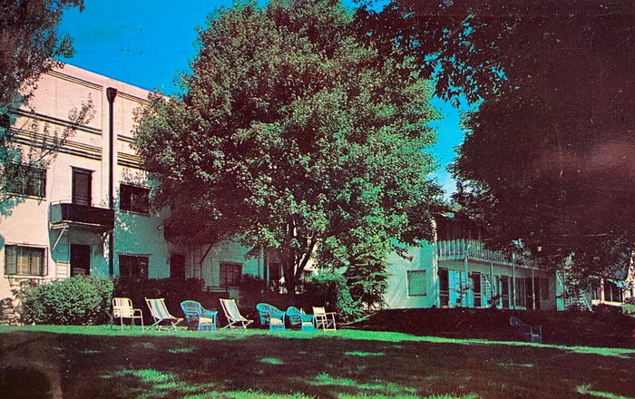 St. Clair Inn - Postcard